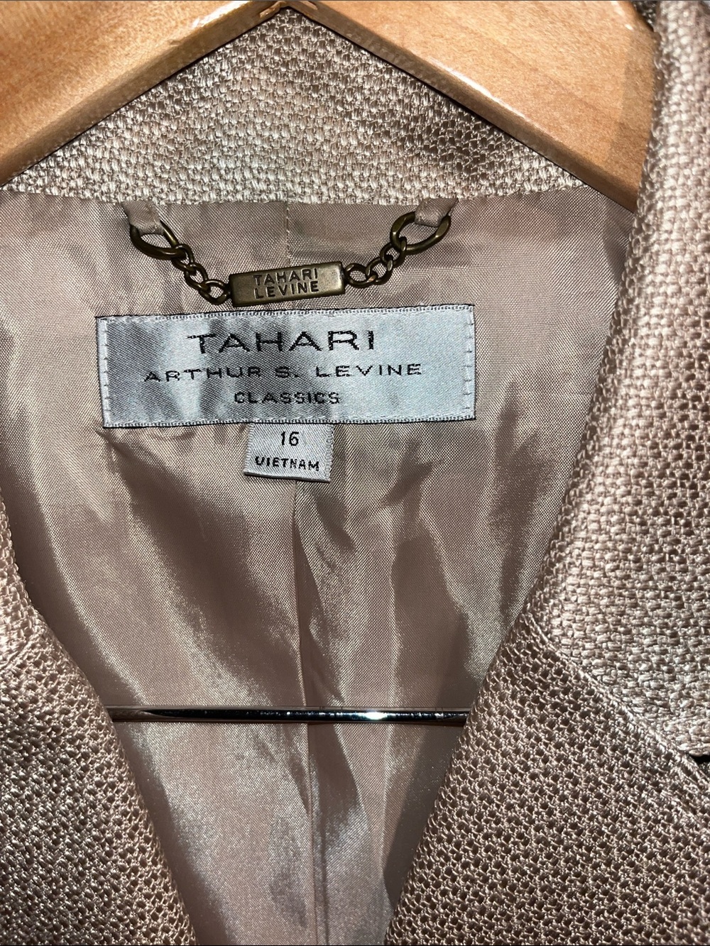 Tahari Metallic Gold Belted Blazer Jacket PTP 21”, - Picture 2 of 6